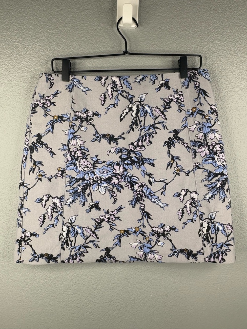 LOFT Grey Pastel Floral Brocade Tapestry Print Mini Skirt